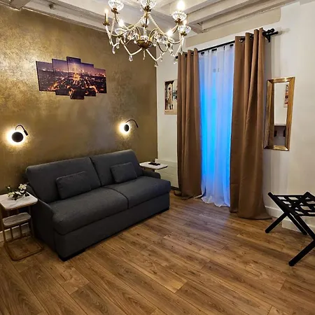 Pantheon Arev Dans Le Quartier De Emily In 75005 Paryż