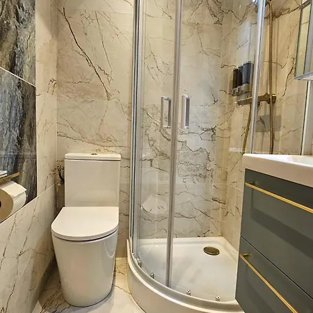 Pantheon Arev Dans Le Quartier De Emily In 75005 Paryż