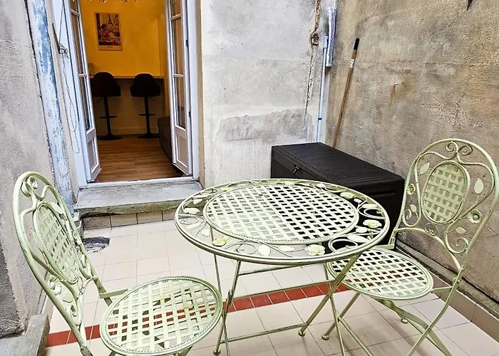 Pantheon Arev Dans Le Quartier De Emily In 75005 아파트